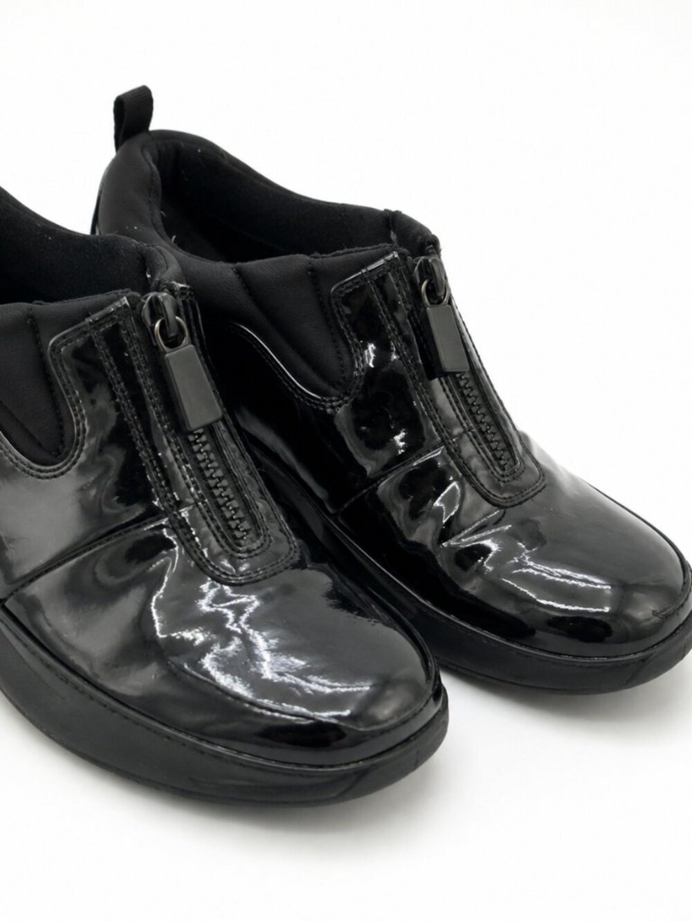 Cougar Howdoo Black Patent Waterproof Ankle Boots Women's Size 9